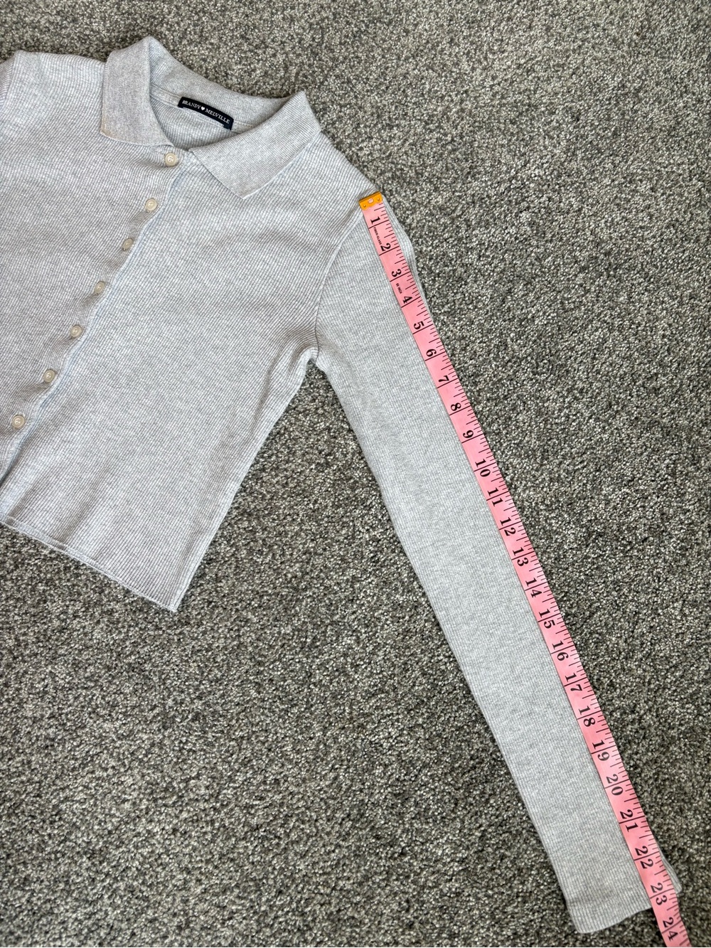 Brandy Melville Light Grey Ribbed Collared Long Sleeve Cropped Polo Shirt OS - Picture 8 of 8
